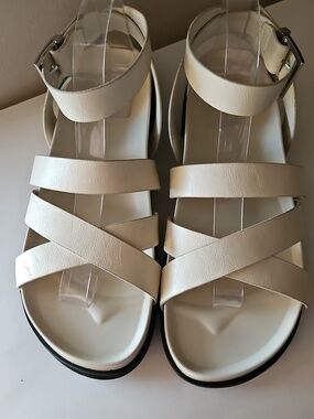 NWOT Topshop JADY Cream Cross-Strap Platform Sandals sz 40= 9-9.5